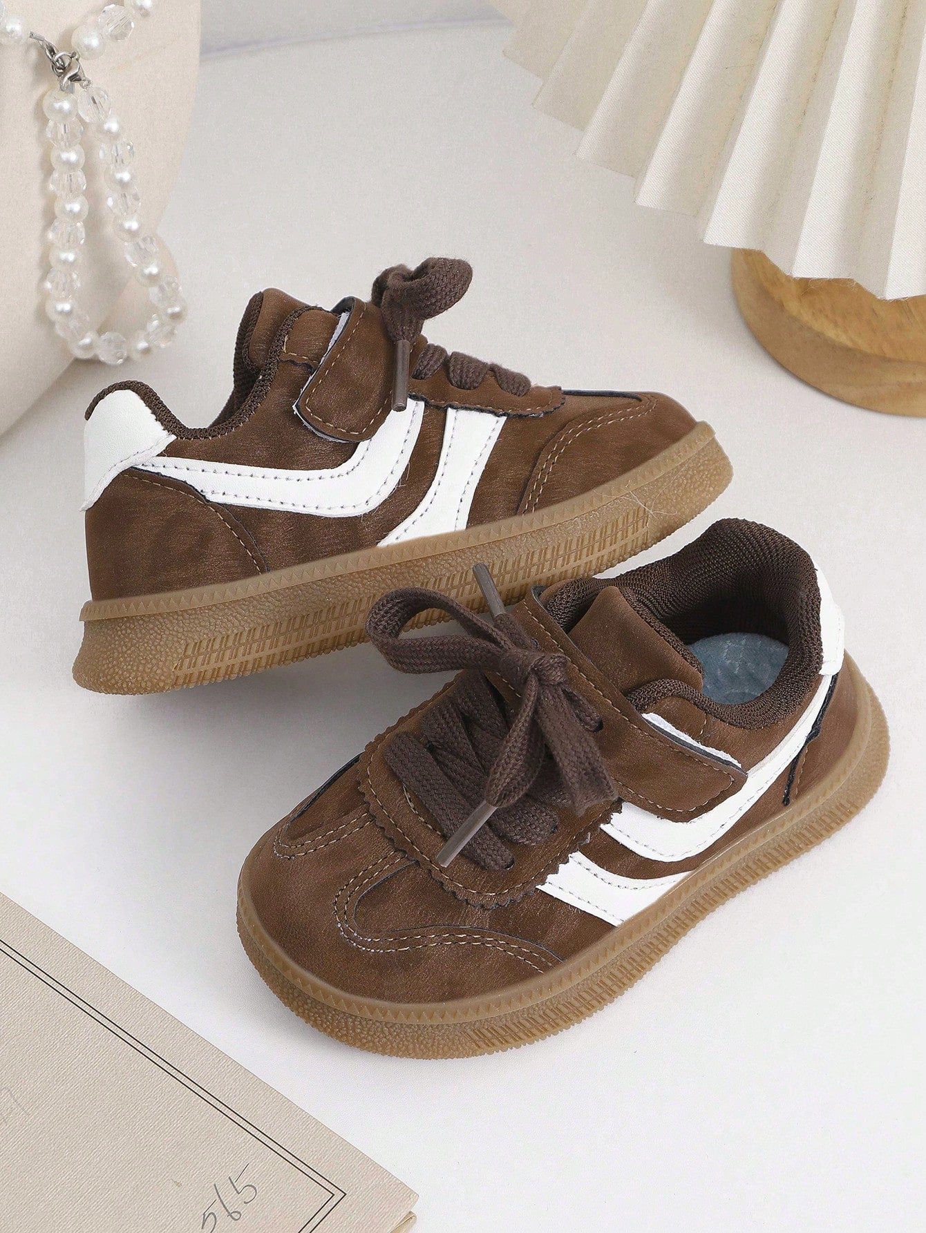 1 Pair Toddler Boys/Girls Floral PU Hook And Loop Design Casual Sports Shoes, Fashionable, Suitable For Autumn