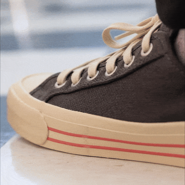 Center Vintage Low-Top Black/Biscotti