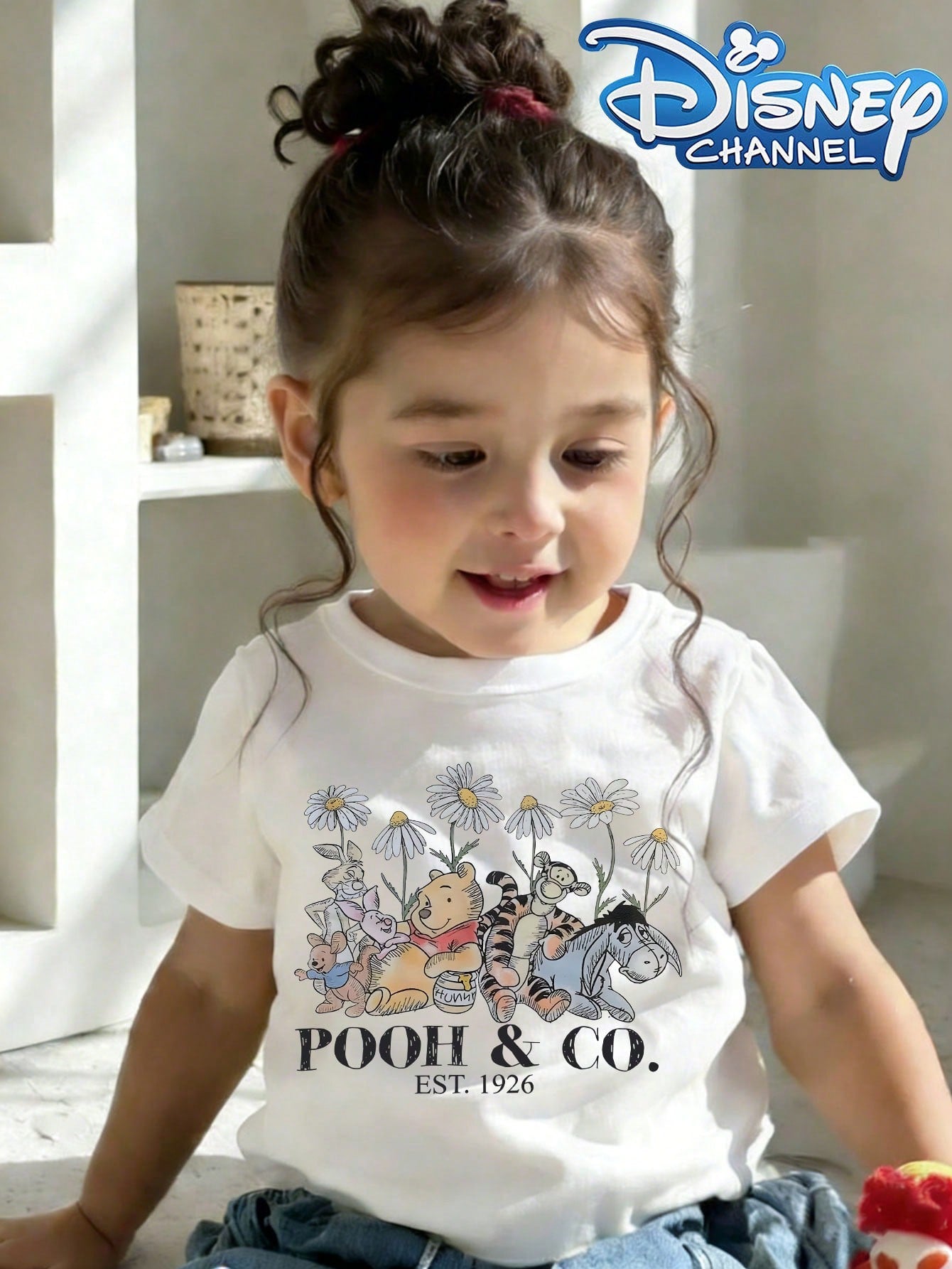 Disney Winnie The Pooh And Friends Pattern Boys' And Girls' Casual Simple Short-Sleeve Crew Neck T-Shirt, Suitable For Summer Wear.