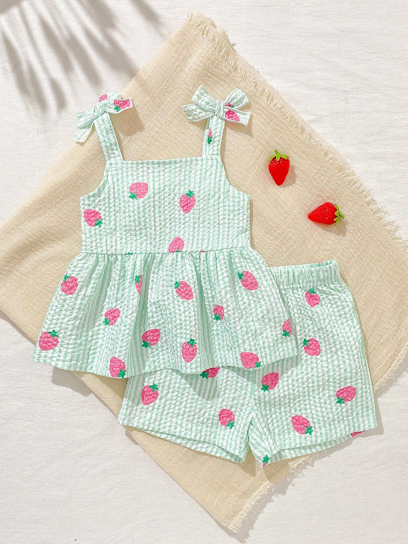 Playful Pals 2pcs Baby Girl Toddler/Newborn 0-3Y Casual Everyday Cute Vacation Striped Bow Decor Camisole Top + Shorts Set, Spring/Summer