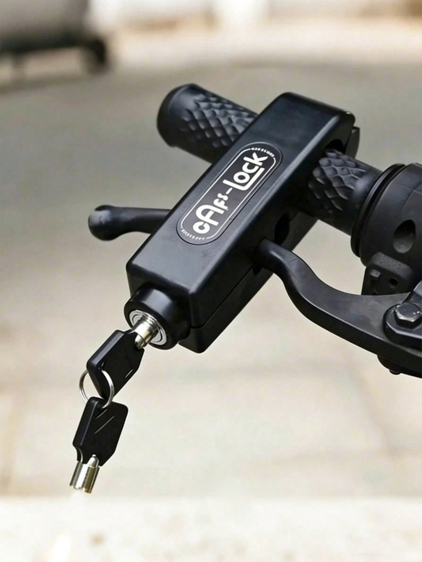 Universal Motorcycle Throttle Lock- Portable 3-Hole Handle Lock Suitable For Scooters, Electric Bicycles, Mopeds, Anti-Theft Clamp With Integrated Brake Lever, Black Adjustable Clamping Device- Ligh