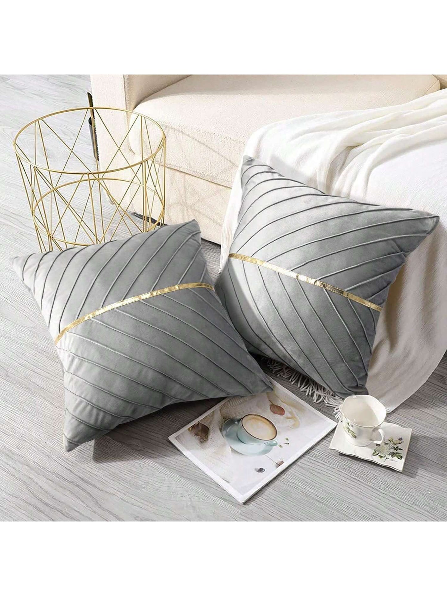 1/2pcs Beige Halloween Cute Ghost Pumpkin Decorative Pillow Case, Front Quilted Ghost Pumpkin, Back Dutch Velvet Fabric, Square Cushion Cover, Holiday Home Pillowcase Decor, Soft Comfortable Velvet Fa