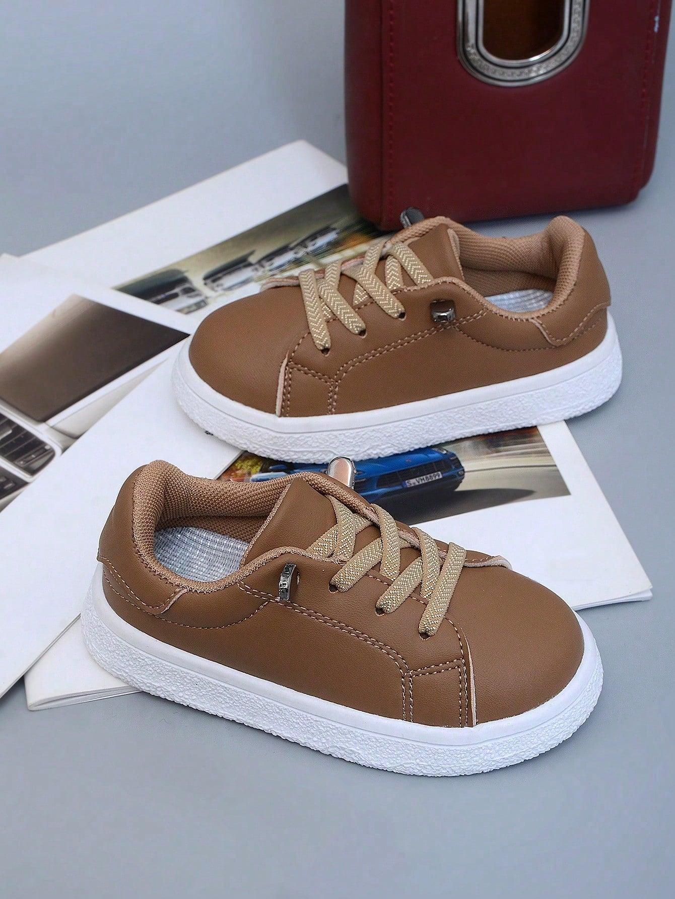1 Pair Minimalist PU Material Slip-On Baby Sneakers With Lace Decoration, Fashionable Comfortable Anti-Slip Wear-Resistant Lightweight Walking Shoes, Molded Construction, Stable Foot Support, Suitable