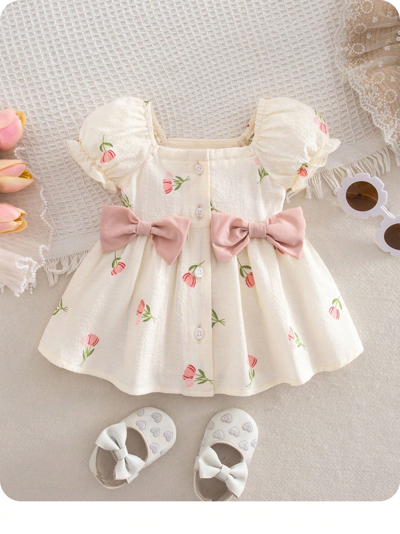 1-Piece Newborn Summer Cute Vacation Floral Pattern Bubble Short-Sleeve Square Neck Dress 1 Month Baby Girl Yellow Outfits For New Born Daisy Clothes