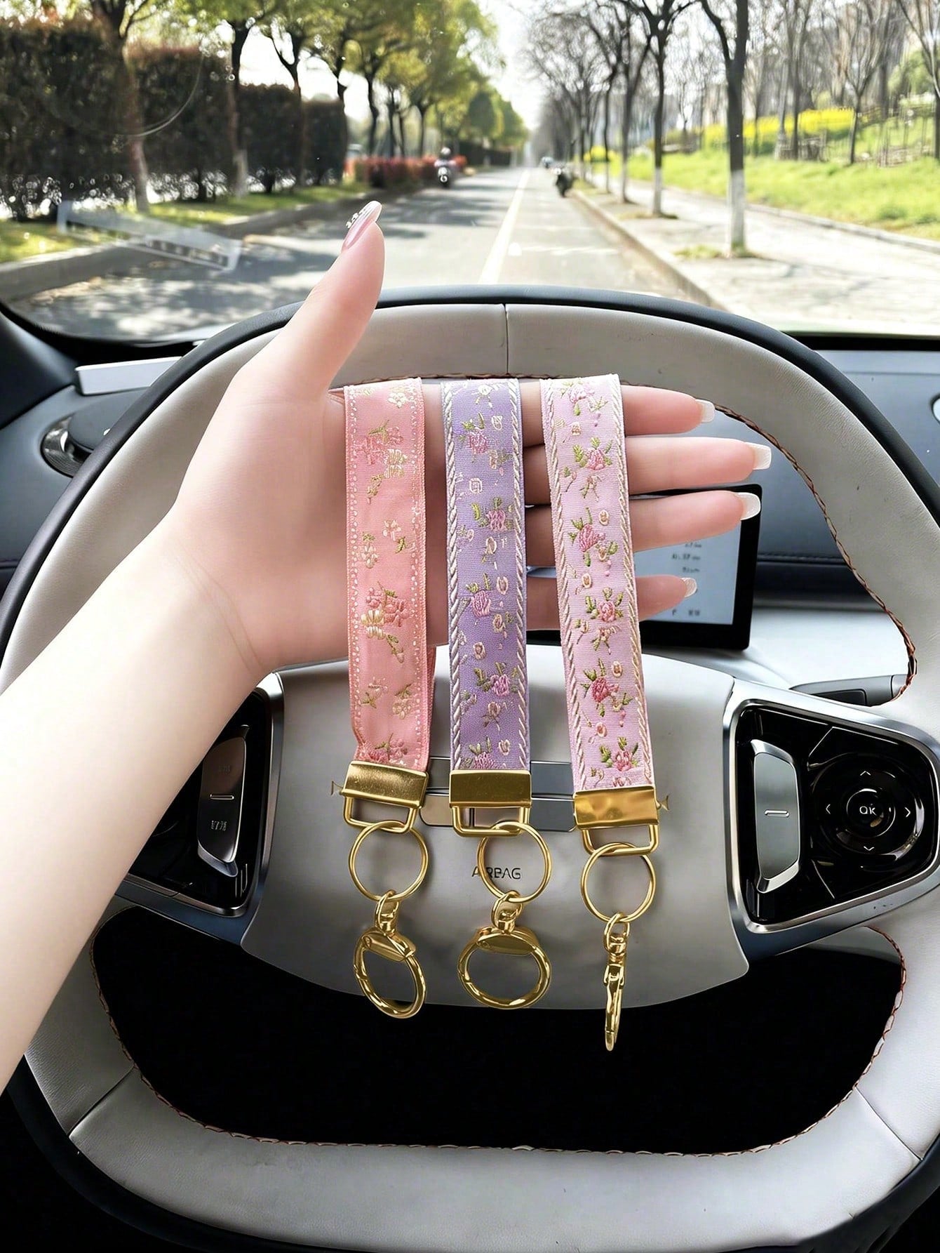 1pc Alloy Keychain Strap, Jacquard Woven Strap Keychain, Bag Charm Keychain Accessory, Wristlet Keychain, Printed Woven Keychain, Women's Car Keychain, Women's Fashion Keychain, Universal Keychain Pen