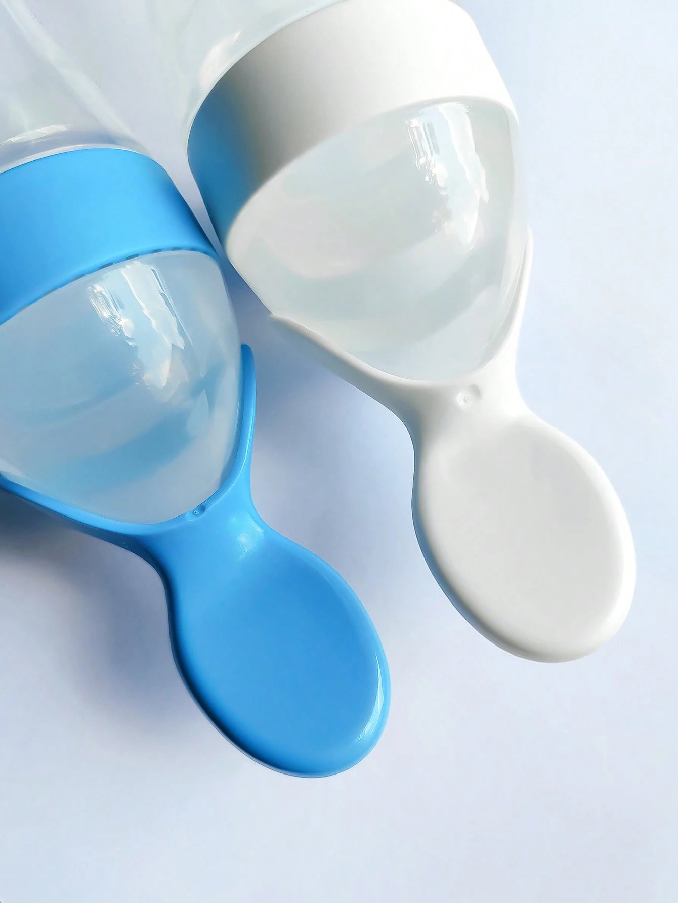 1pc Baby Rice Paste Spoon, Bottle-Shaped Infant Squeeze Spoon, Feeding Auxiliary Food Bottle, Newborn Rice Paste Bottle, Silicone Feeding Tool, Baby Eating Rice Noodle Soft Spoon, Milk-Feeding Godsend