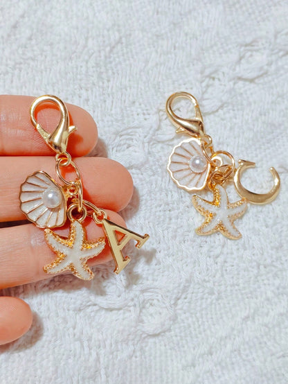 1pc Bohemian Style Gold Letter Keychain With Shell And Starfish Decoration, A-Z Letter Options, Suitable For Holiday And Beach Themes