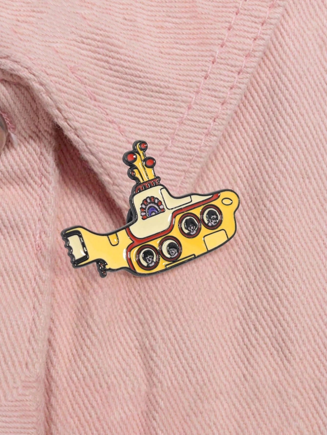 1pc Cartoon Rock Band Yellow Submarine Brooch, Music Badge Decoration For Bag, Clothes Pins,Autumn-Winter Accessories,Suitable For Teens, Youth,Men,Casual, Outdoor, Athletic, Vacation, Graduation Gift