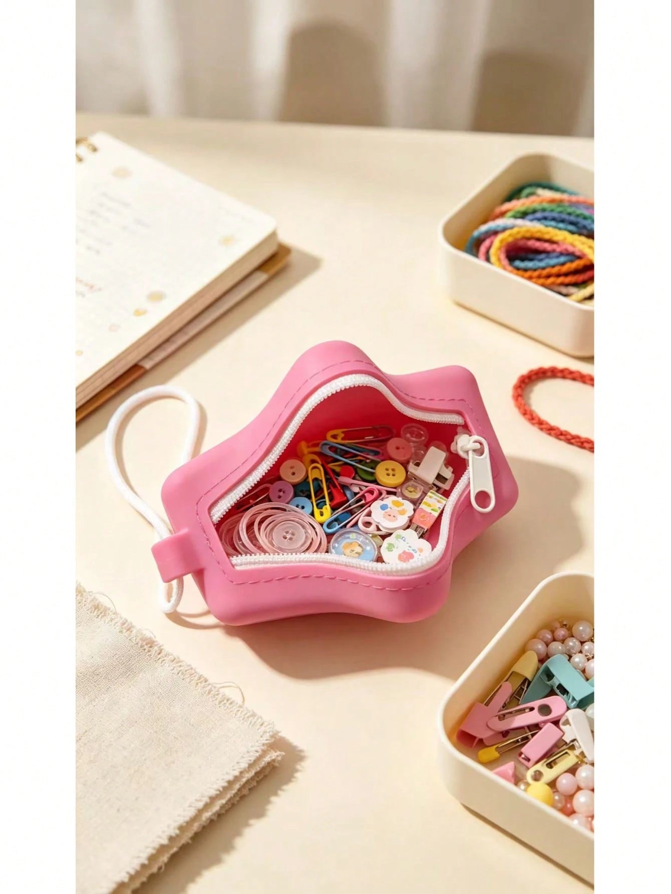 1pc, Cute Five-Pointed Star Silicone Storage Bag With Lanyard, Bluetooth Headset Data Cable, USB Flash Drive, Jewelry Change, Portable Accessories Storage Bag, One-Click Storage Of Headphones And Jewe