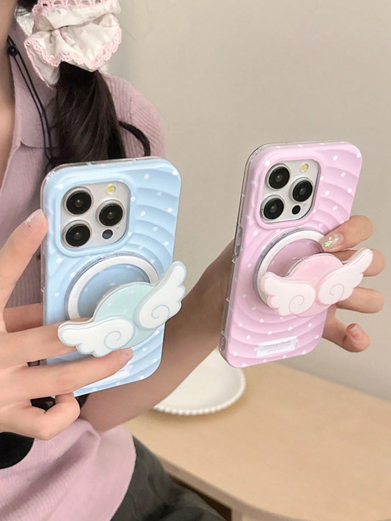 1pc Cute Girl Style Magnetic Telescopic Desktop Phone Stand, Polka Dot Wing Design, Pink Or Blue Available. Ideal Spring, Surprise Or Birthday Gift For Sisters, Girlfriends Or Classmates