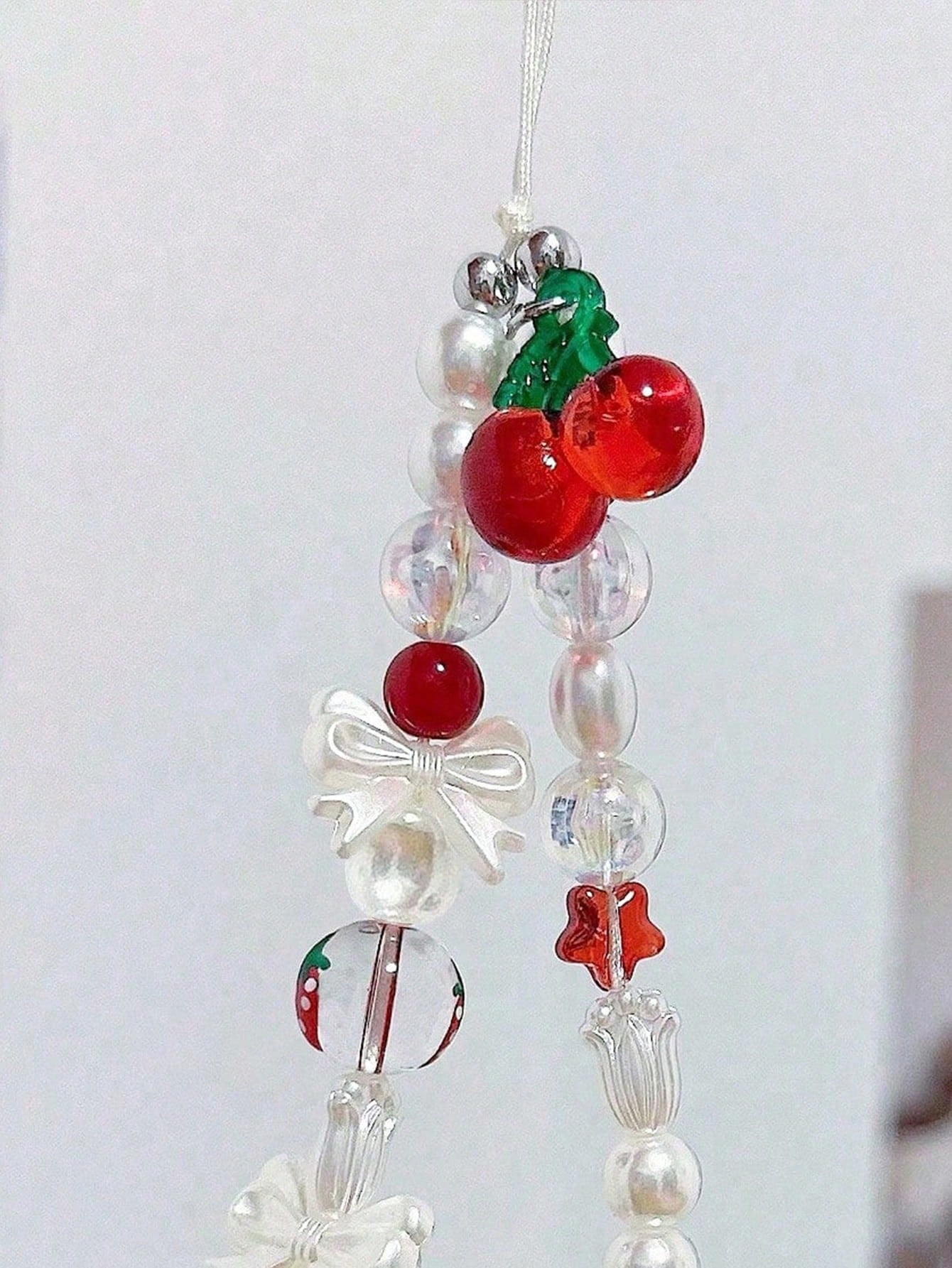 1pc Cute Summer Cherry Short Beaded Phone Charm, Camera Pendant, CCD Pendant, Bag Charm, Keychain, Gift For Mother, Family, Friends, Birthday, Holiday Phone Accessory