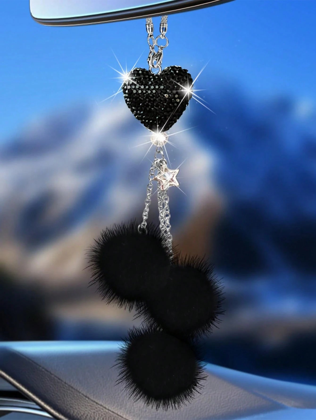 1pc Diamond Encrusted Heart Shaped Pendant Car Rearview Mirror Charm, Women's Car Accessory, Auto Decor