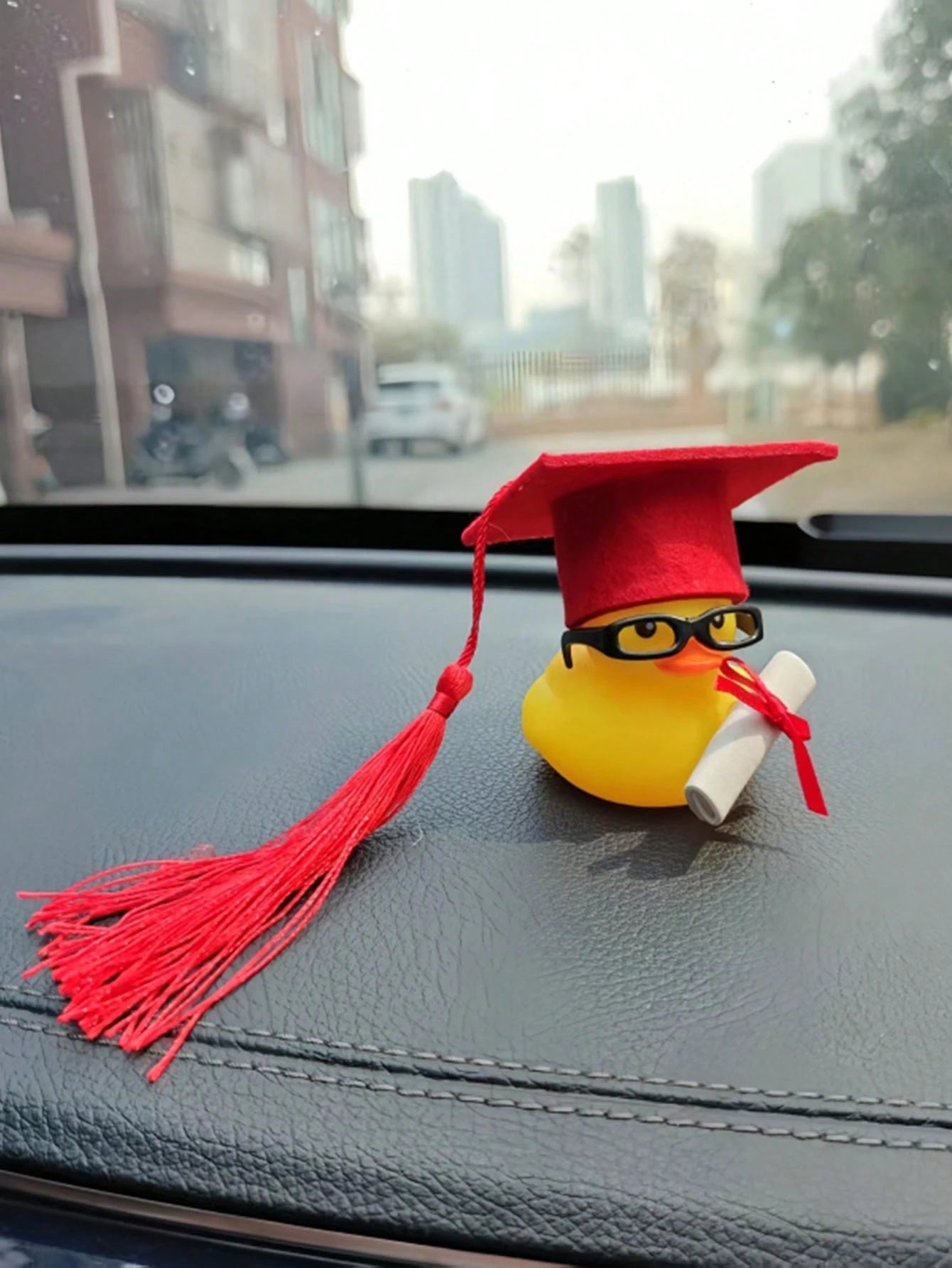 1pc Funny Rubber Duck Auto Decor, Interesting Car Interior Accessory, Suitable As Graduation Gift