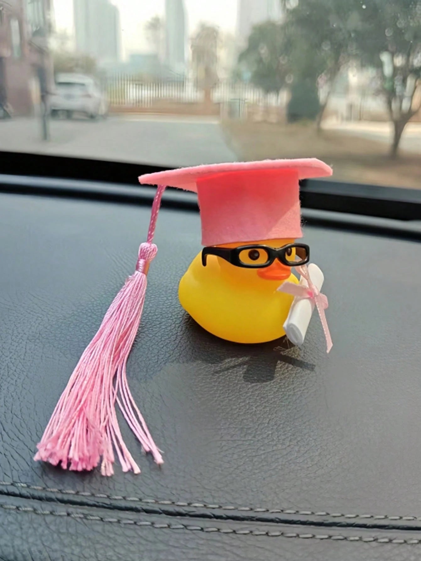 1pc Funny Rubber Duck Auto Decor, Interesting Car Interior Accessory, Suitable As Graduation Gift