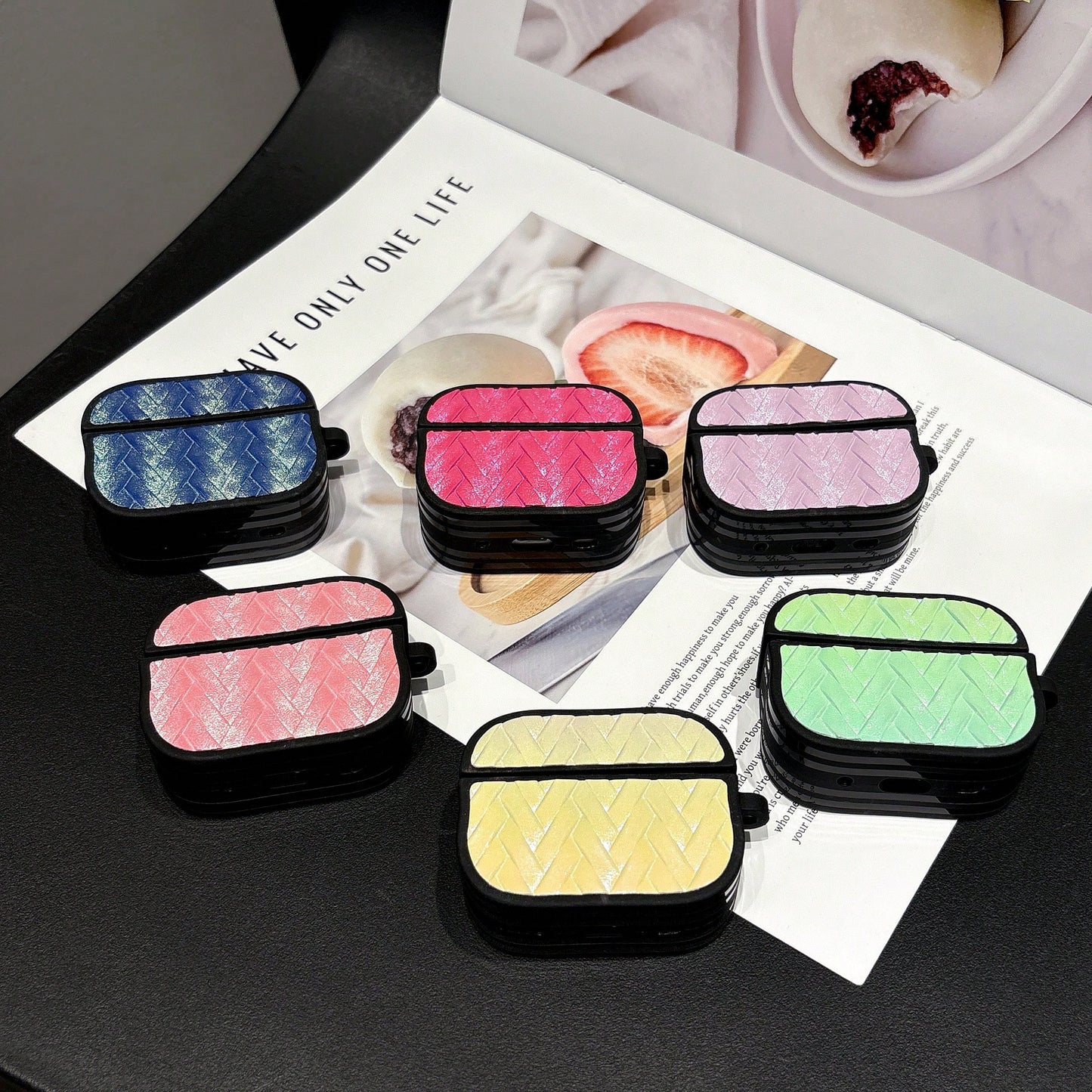 1pc Iridescent Woven Pattern Fashion Apple Earphone Protective Case, Scratch-Resistant, Wear-Resistant, Non-Fading, Strong Protection, Dust-Proof, Stylish And Beautiful, Suitable For Teenagers And You
