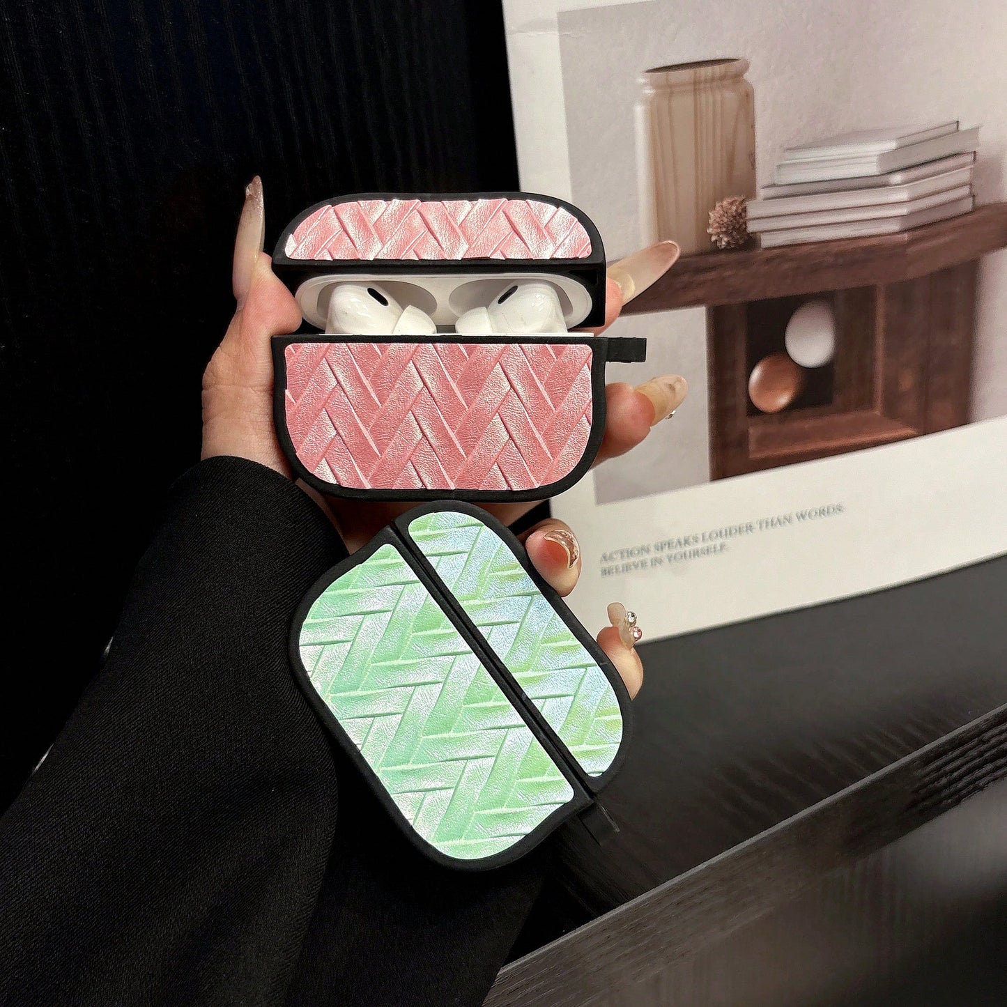 1pc Iridescent Woven Pattern Fashion Apple Earphone Protective Case, Scratch-Resistant, Wear-Resistant, Non-Fading, Strong Protection, Dust-Proof, Stylish And Beautiful, Suitable For Teenagers And You