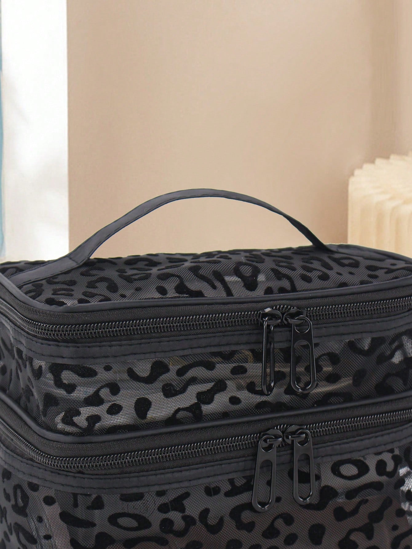 1pc Leopard Print Black Mesh Double-Layer Makeup Bag, Portable Handheld, Large Capacity, Suitable For Storing Cosmetics And Makeup Tools, Ideal For Home And Outdoor Use, Essential Gift For Women, Make