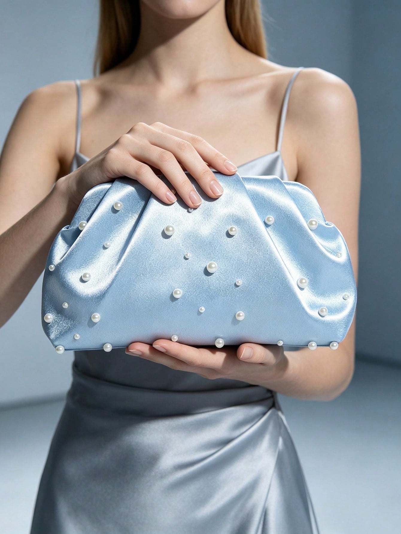 1pc Light Blue Satin Silk Soft Pearl Cloud Pleated Clutch Bag With Chain Strap, Suitable For Evening Party And Formal Occasions