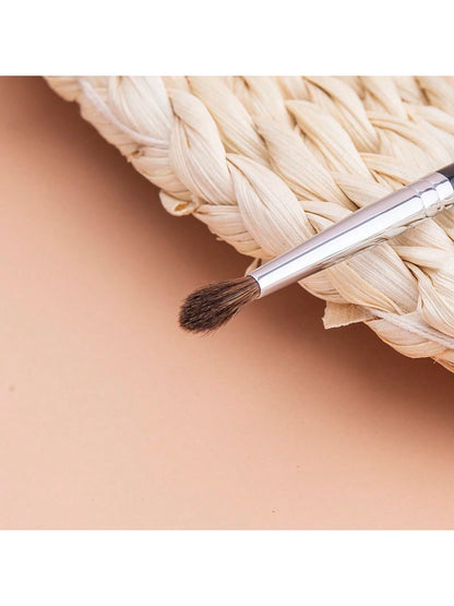 1pc Mini Pointed Eyeshadow Crease Brush, Horsehair Precision Tapered Small Crease Makeup Tool, Eyebrow Brush, Eyeshadow Brush, Brush,Giveaways