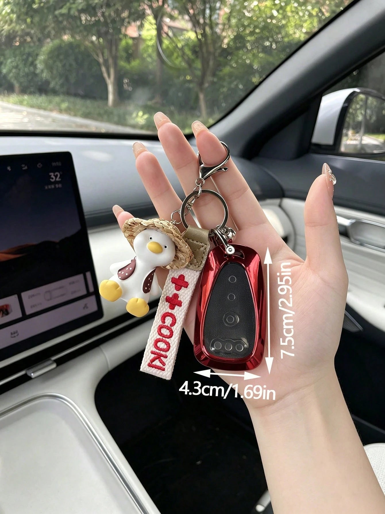 1pc New Chevrolet Malibu XL Anti-Leak Key Cover, Pathfinder Car Remote Key Case, Cartoon Straw Hat Duck Keychain, Exquisite Key Decoration Chain, Chevrolet Key Cover Suitable For Equinox 2019, Malibu