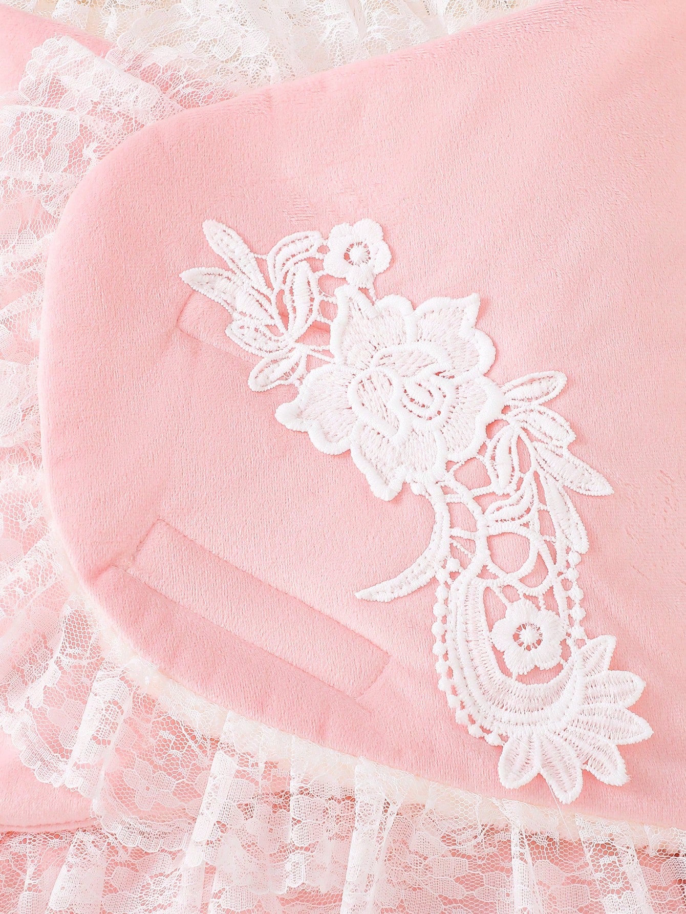 1pc Newborn Double-Layer Soft Plush Baby Swaddle, Princess Lace Design For Baby Girls Adds Sweet Vibrancy And Elegance, Keeps Baby Warm And Cozy