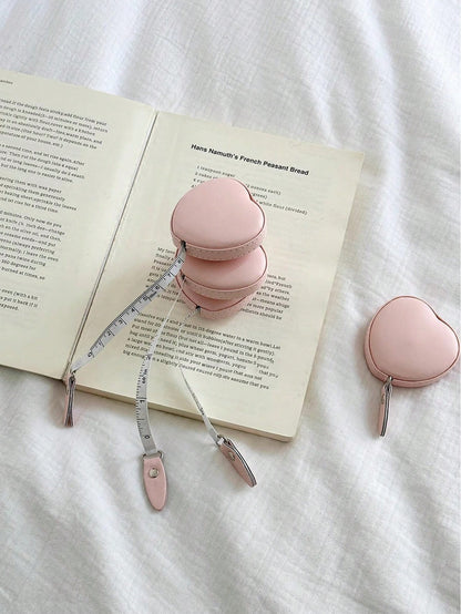 1pc PU Leather Heart-Shaped Retractable Ruler Waist Bust Measuring Tape, 59.06 Inch Multi-Functional Mini Ruler Heart-Shaped Measuring Tape 1.5m Waist Bust Leather Ruler Portable Household Measurement