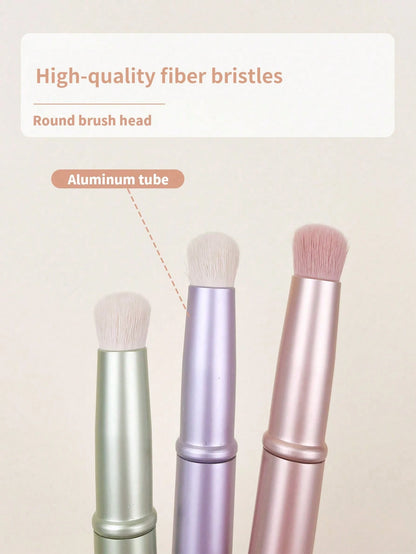 1pc Reusable Silicone Lip Brush, Soft And Flexible With Cover, Dual-Ended Makeup Brush For Lipstick, Eyeshadow And Highlighter, Mini Portable Lip Brush, Blending Brush Cosmetic Tool,Giveaways