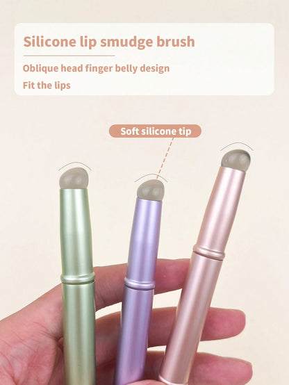 1pc Reusable Silicone Lip Brush, Soft And Flexible With Cover, Dual-Ended Makeup Brush For Lipstick, Eyeshadow And Highlighter, Mini Portable Lip Brush, Blending Brush Cosmetic Tool,Giveaways