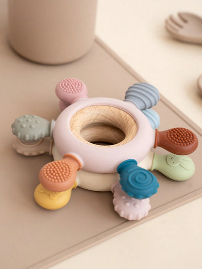 1PC Silicone Baby Teethers Rudder Shape Wooden Teether Ring Touch Training Newborn Chew Toy Children's Dental Care Teething Toys