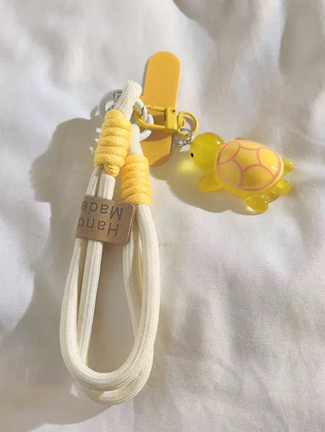 1pc Turtle Pendant Phone Lanyard, Universal Handmade Wrist Strap For Phone, Camera, Keys, Cute Turtle Pendant Keychain Accessory, Multi-Color Packaging With Clip Anti-Loss