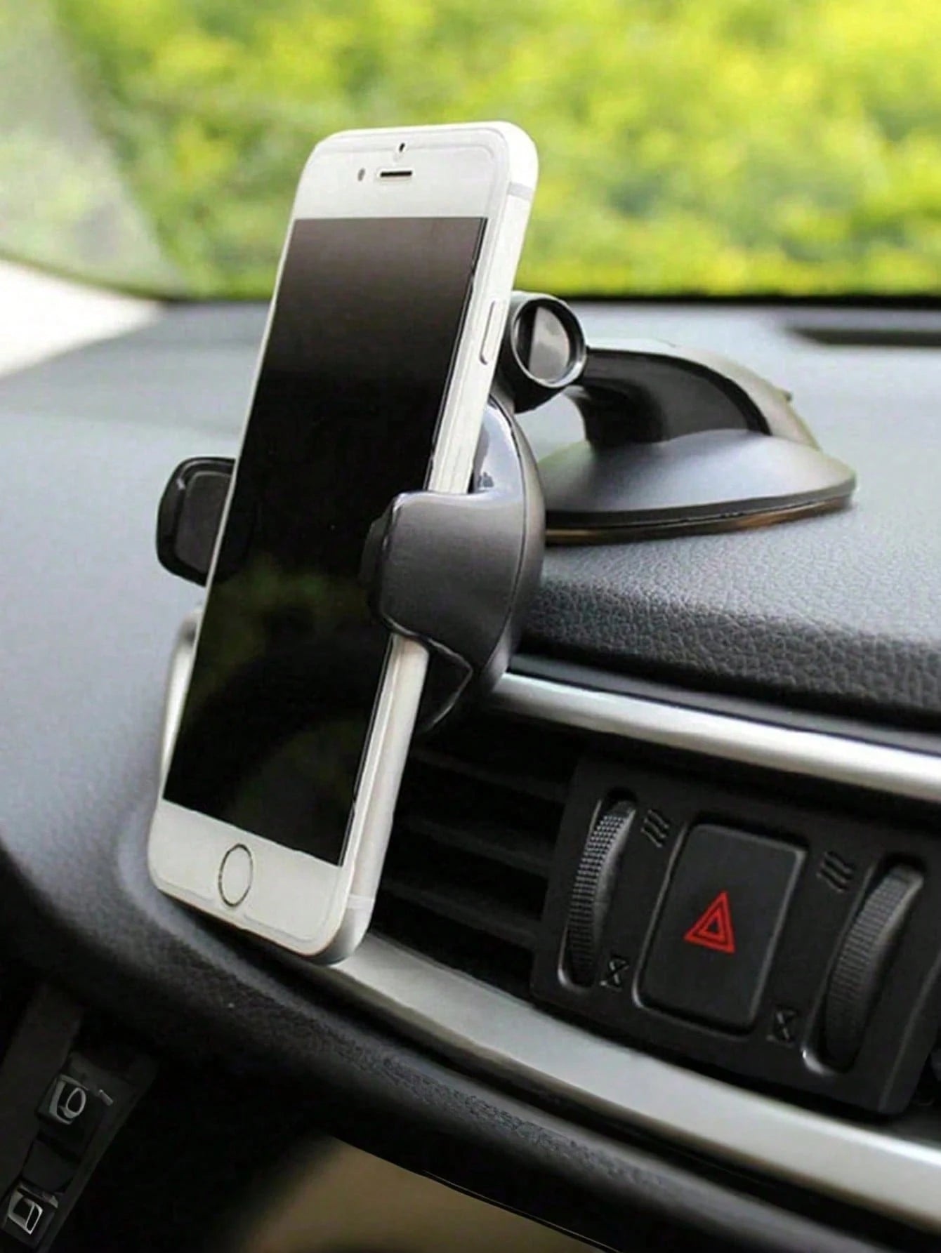1pc Universal Car Dashboard Phone Holder, With Washable Gel Suction Cup, 360° Rotation One-Click Lock, Stable And Reusable, Suitable For All Phones, GPS And Dash Cams, Compatible With Cars And Trucks