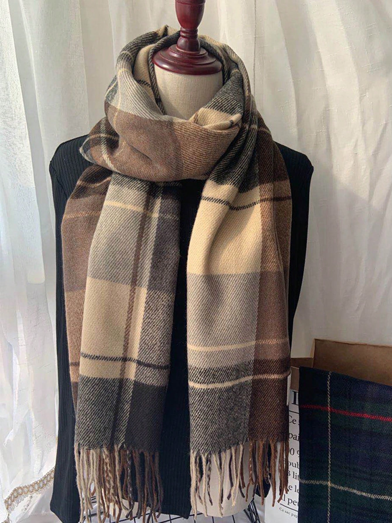 1pc Women's Fashion Korean Plaid Scarf, Autumn And Winter Warm Fashion Fringe Student Scarf, Thick Long Scarf For Male Couple Shawls