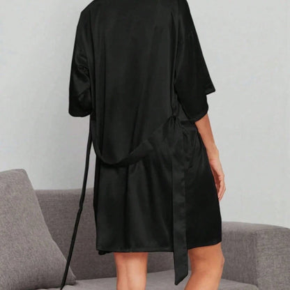 1pc Women's Solid Color Elegant Tie-Up Autumn/Winter Bathrobe, Sexy Short Satin Silk Soft, Suitable For Bride, Bridesmaid, Home Use,Weeding Season Short Dress Gown Initial Letter Robe, Morning Robe An