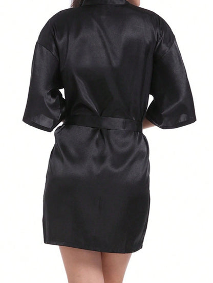 1pc Women's Solid Color Elegant Tie-Up Autumn/Winter Bathrobe, Sexy Short Satin Silk Soft, Suitable For Bride, Bridesmaid, Home Use,Weeding Season Short Dress Gown Initial Letter Robe, Morning Robe An
