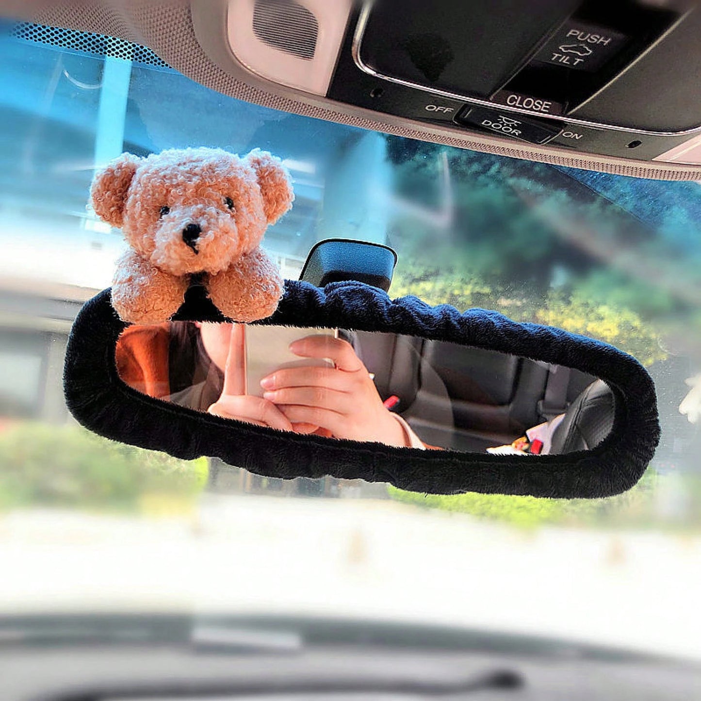 1PCS Creative Cute Bear Car Rearview Mirror Cover New Cartoon Electric Car Rearview Mirror Car Interior Decoration