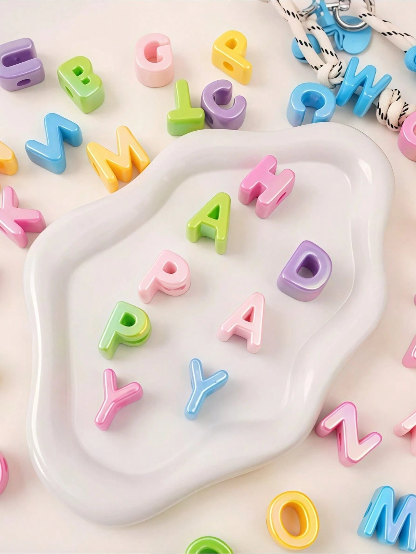 20/50pcs Random Style Acrylic Colorful Letter Beads, Includes 26 Creative English Letters (Upgraded Version), DIY Beading Accessories, Suitable For Making Bracelets, Necklaces, Keychains, Pet Collars