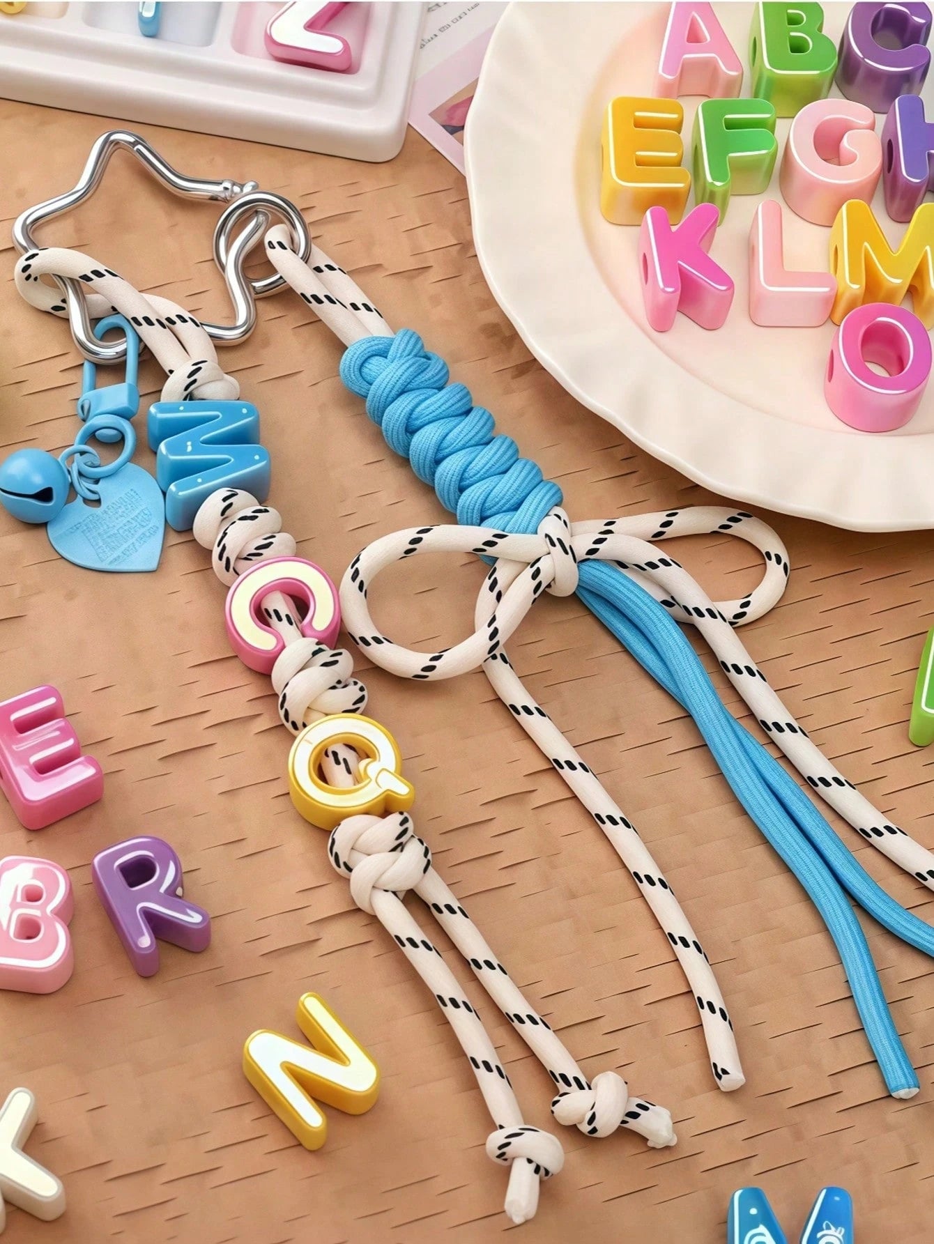 20/50pcs Random Style Acrylic Colorful Letter Beads, Includes 26 Creative English Letters (Upgraded Version), DIY Beading Accessories, Suitable For Making Bracelets, Necklaces, Keychains, Pet Collars
