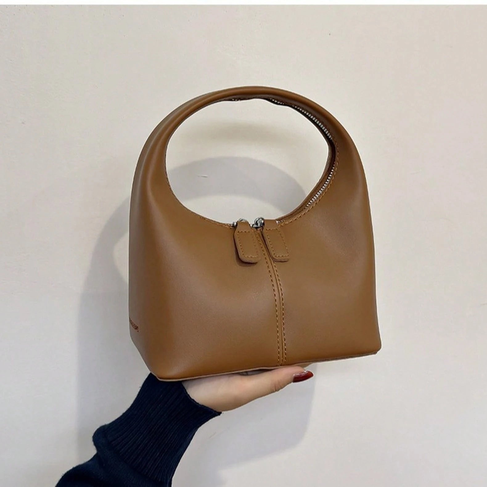 2026 Small Bag, Niche Fashion Handbag, Casual Versatile Fashionable Women's Handbag