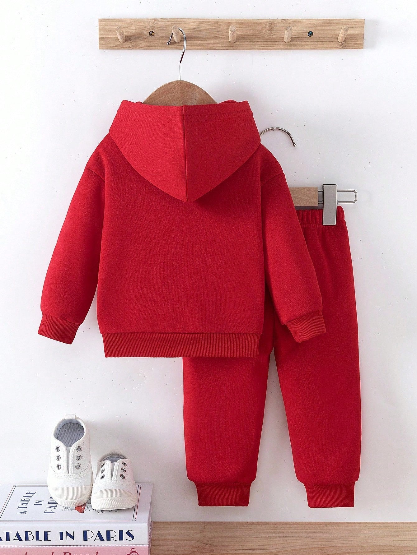 2pcs Baby Boy Red Autumn Fleece Pants Set,Cute MAMA'S BOY Letter Print Hoodie Sweatshirt,Matching Family Outfits For Fall/Winter Outings Holiday