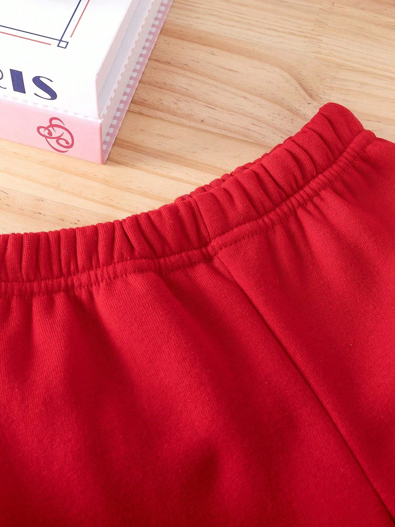 2pcs Baby Boy Red Autumn Fleece Pants Set,Cute MAMA'S BOY Letter Print Hoodie Sweatshirt,Matching Family Outfits For Fall/Winter Outings Holiday