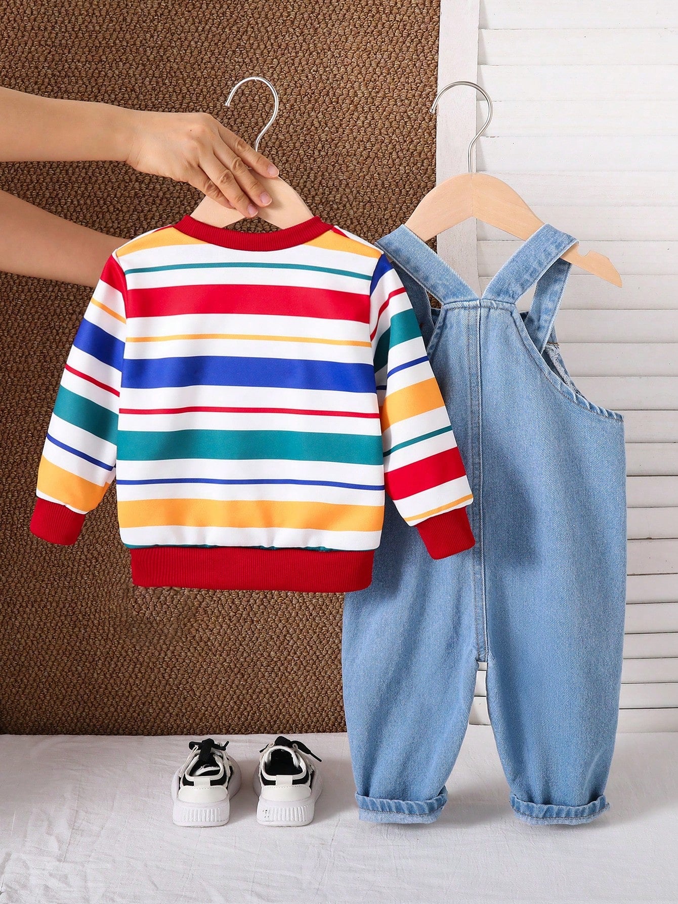2pcs Baby Boys Cute Striped Contrast Color Drop Shoulder Autumn Hoodie & Embroidered Length Thermal Lined Overalls Set, Thick Warm For Winter