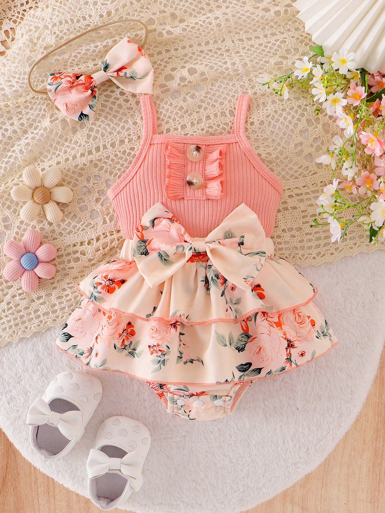 2pcs Baby Girls Floral Layered Ruffled Patchwork Bodysuit Dress With Bow Decoration, Cinched Waist, & Matching Headband/Hair Tie, Summer Countryside Style