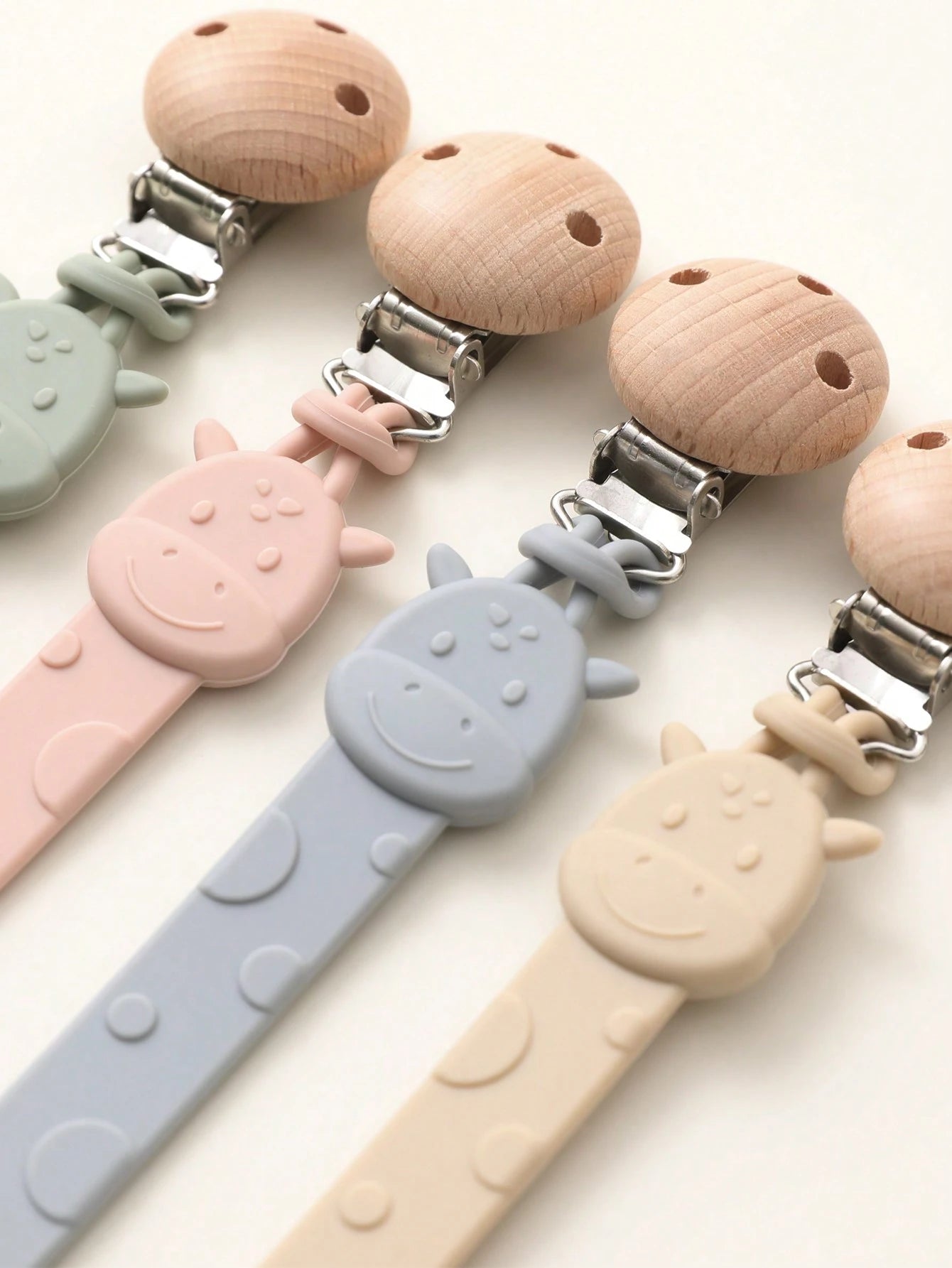 2pcs Baby Silicone Pacifier Clips, Dinosaur & Giraffe Pattern, Anti-Drop Pacifier Clips, Teething Clips, Baby Supplies, Newborn Gift