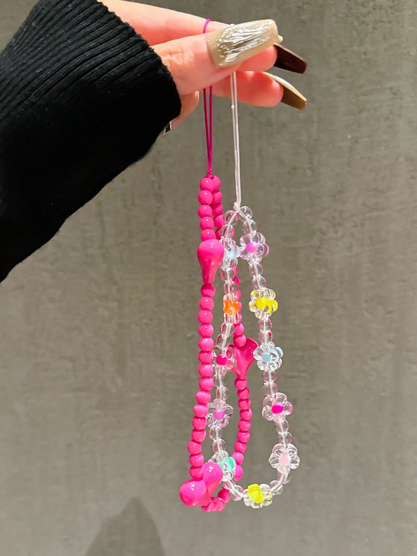2pcs Fuchsia Heart & Floral Beaded Bracelet, Cute Charm Lanyard For Phone Case, Earphones, DIY Accessories, Fashion For Women Gifts For Mother, Family, Friends, Birthday, Holiday Phone Charm, Phone Ch