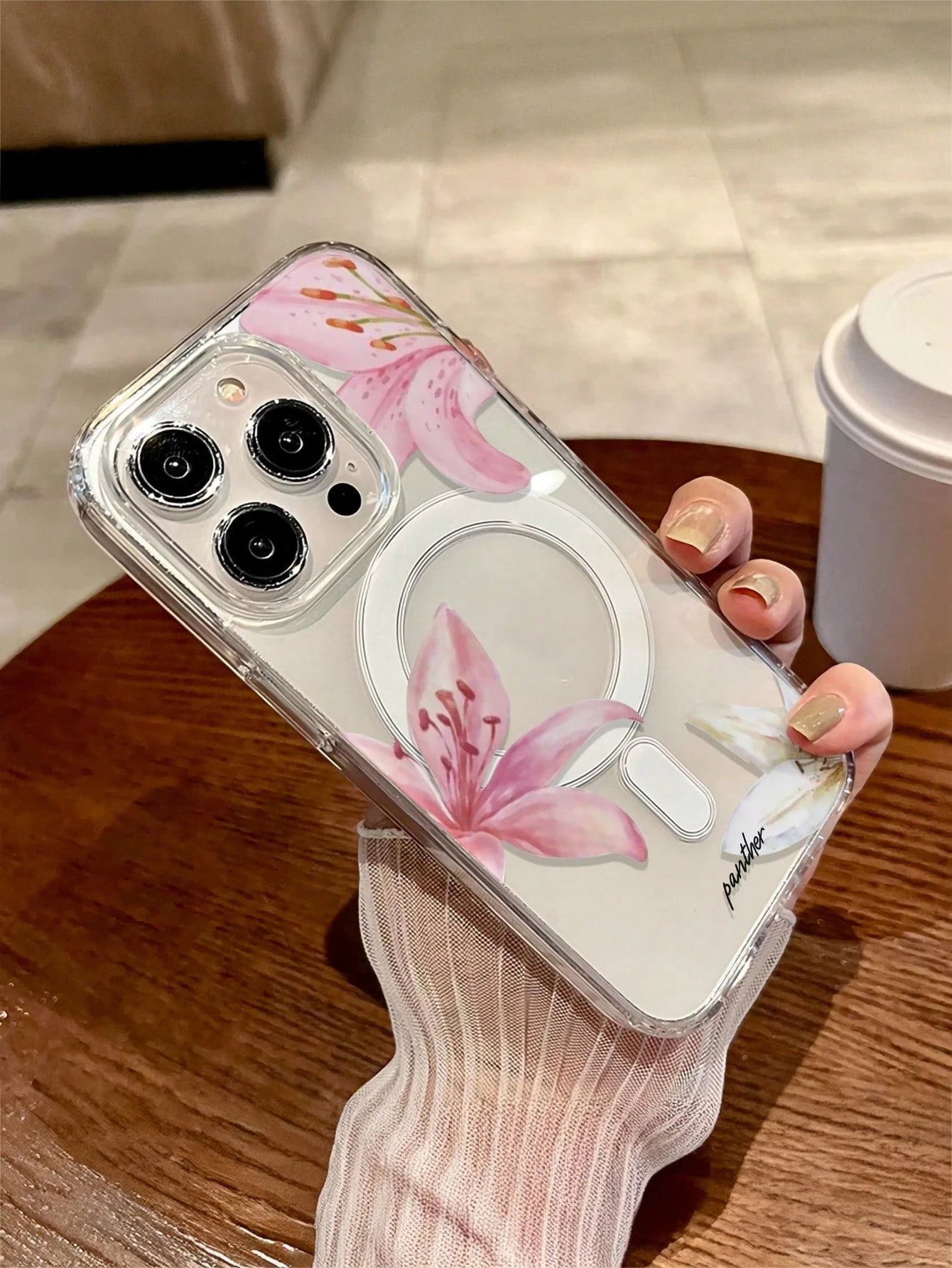 2pcs Lily Flower Magnetic Wireless Charging Transparent Anti-Fall Phone Case, Soft + Hard Material, Suitable As Holiday Gift For 15 16pro/Promax/14 15 16plus, Unisex, Fingerprint-Resistant And Scratch