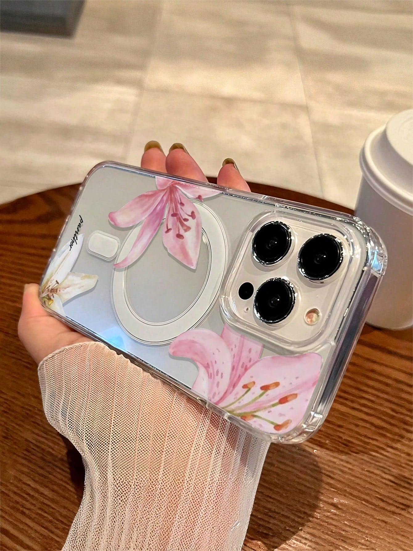 2pcs Lily Flower Magnetic Wireless Charging Transparent Anti-Fall Phone Case, Soft + Hard Material, Suitable As Holiday Gift For 15 16pro/Promax/14 15 16plus, Unisex, Fingerprint-Resistant And Scratch
