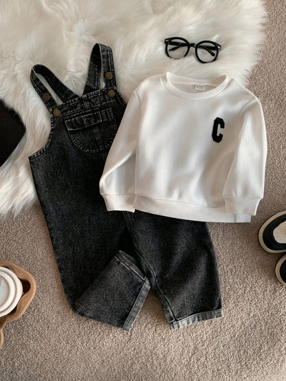 2pcs/Set Baby Boy White Sweatshirt And Black Denim Overalls Set, Autumn/Winter White Sweatshirt And Denim Dungarees Outfit, Cute Infant Jumpsuit Set