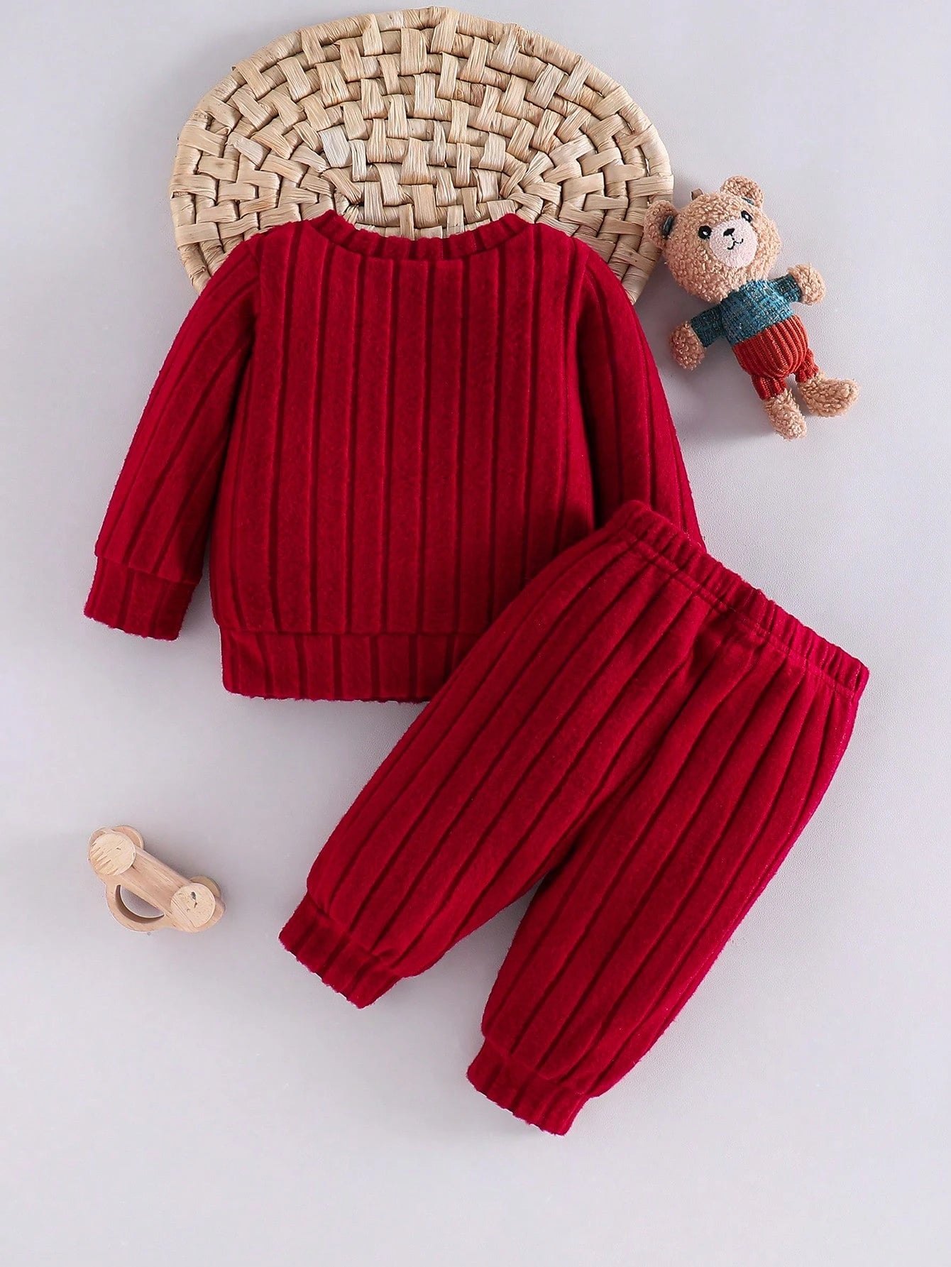 2pcs/Set Korean Style Ribbed Brushed Texture Newborn Baby Cartoon Bear Embroidered Sweatshirt Long Pants Outfit Set Cute Fashionable Red Autumn Kawaii