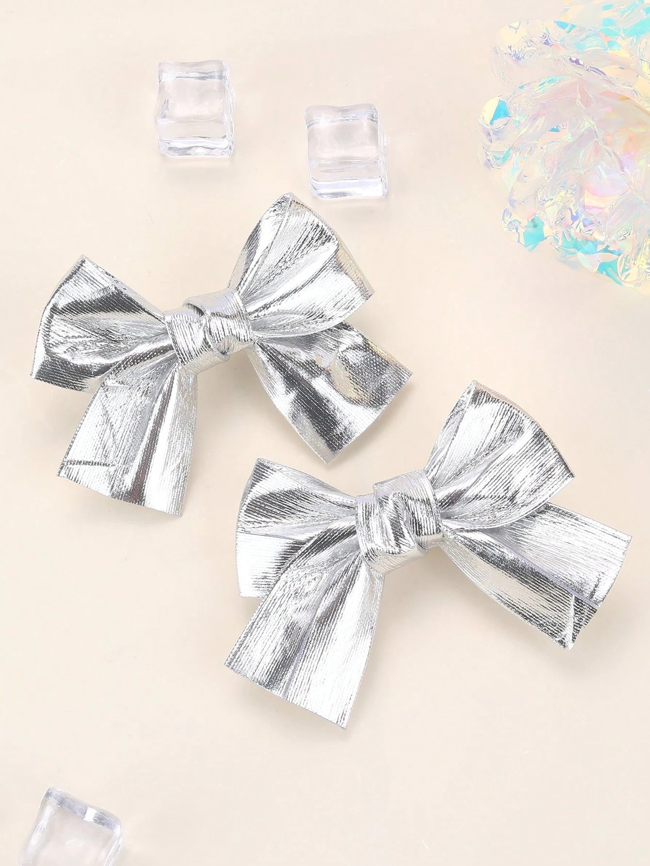 2pcs Silver Butterfly Hair Clips, Shiny Silver Hair Clips With Full Lining, Suitable For Children, Shiny Cute Hair Clips With Short Tails, Children's Hair Accessories, Valentine's Day Heart-Shaped Gif