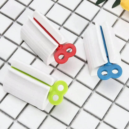 3 Counts Rolling Tube Toothpaste Squeezer Toothpaste Seat Holder Stand Rotate Toothpaste Dispenser For Bathroom Gift Hand Plastic Aluminium Cream Tool Manual Toothpaste Wringer.